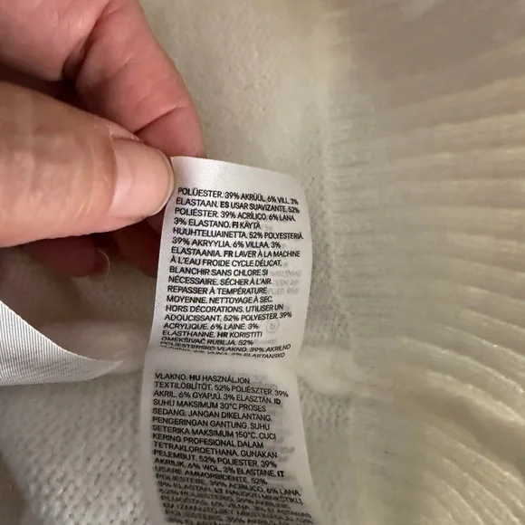 H&M White Sweater with Elegant Bow Accent - Picture 12 of 13